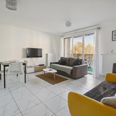 Ferienwohnung Chic Apart With Balcony Near Paris Ivry-sur-Seine Exterior foto